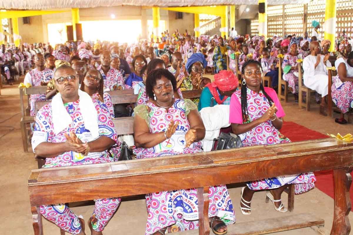 Un millier de fidèles est venu rendre grâce pour les 100 ans d'évangélisation de Banigbé
