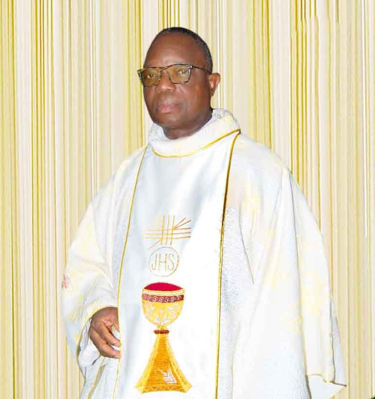 Le Père Ignace Delouh rend grâce pour ses 35 ans de sacerdoce